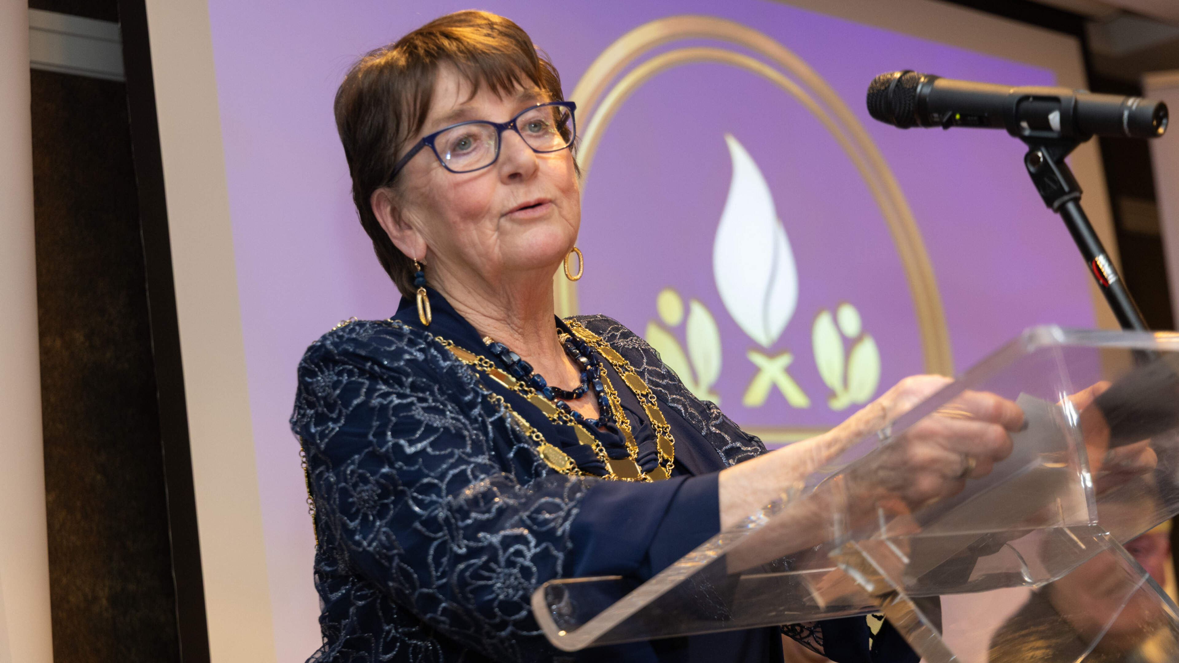 Onóir iontach é a bheith i d’uachtarán ar an Oireachtas